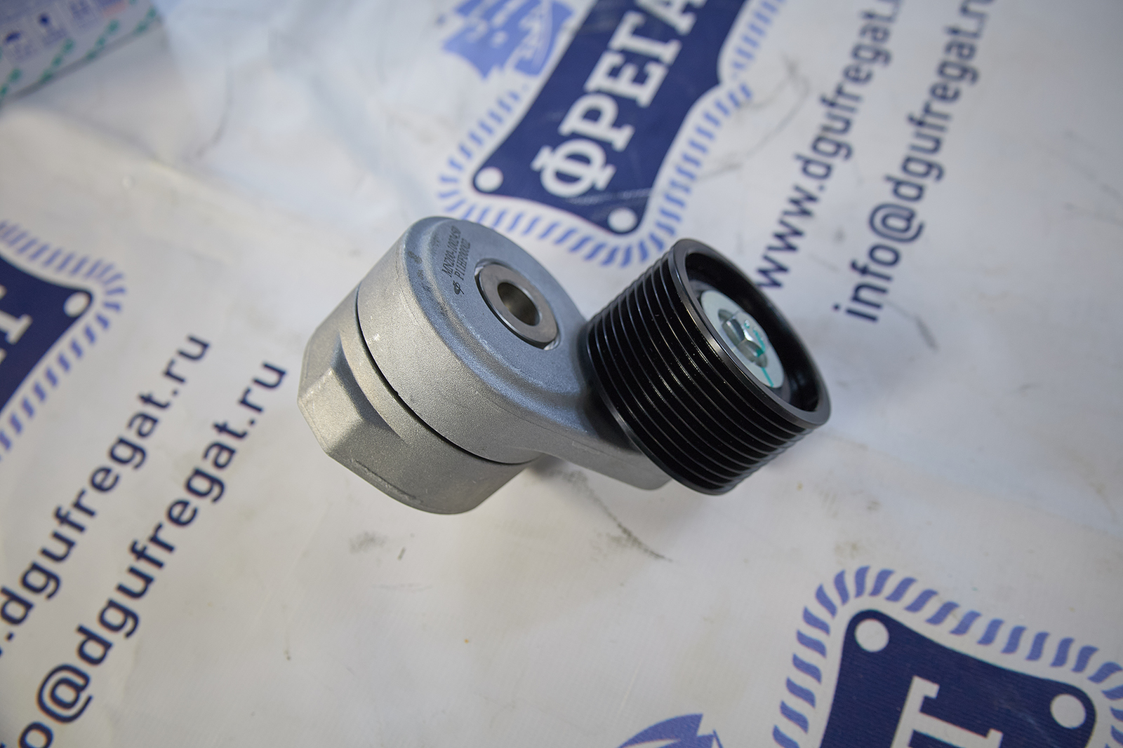 Натяжитель ремня MN200-10024500 двигателя YC6MK315N-D30