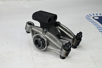 Коромысло газораспределительного механизма KJ100-1007100B